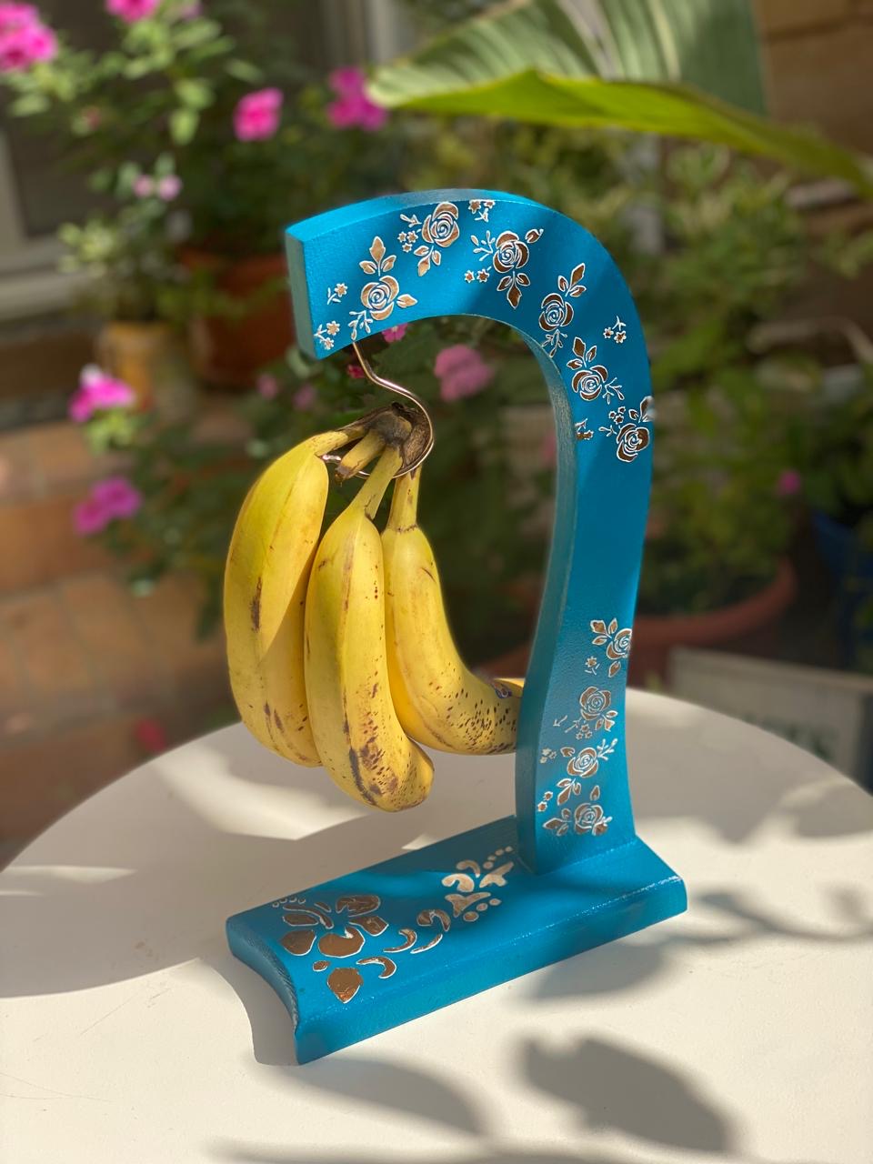 حامل موز جنزاري شغل بني بارز
