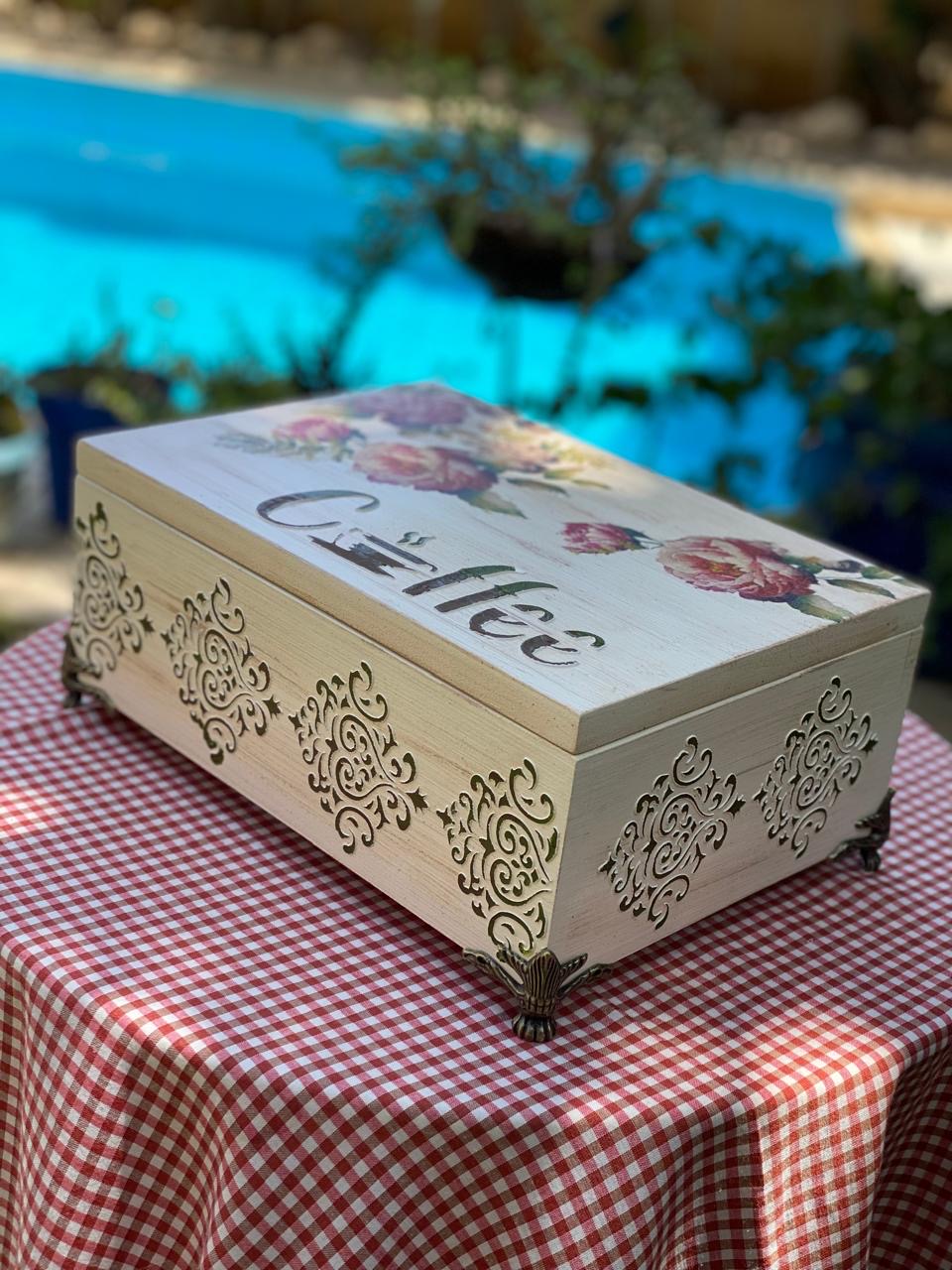 بوكس باكت شاي بيچ متجرح ورده چميله
