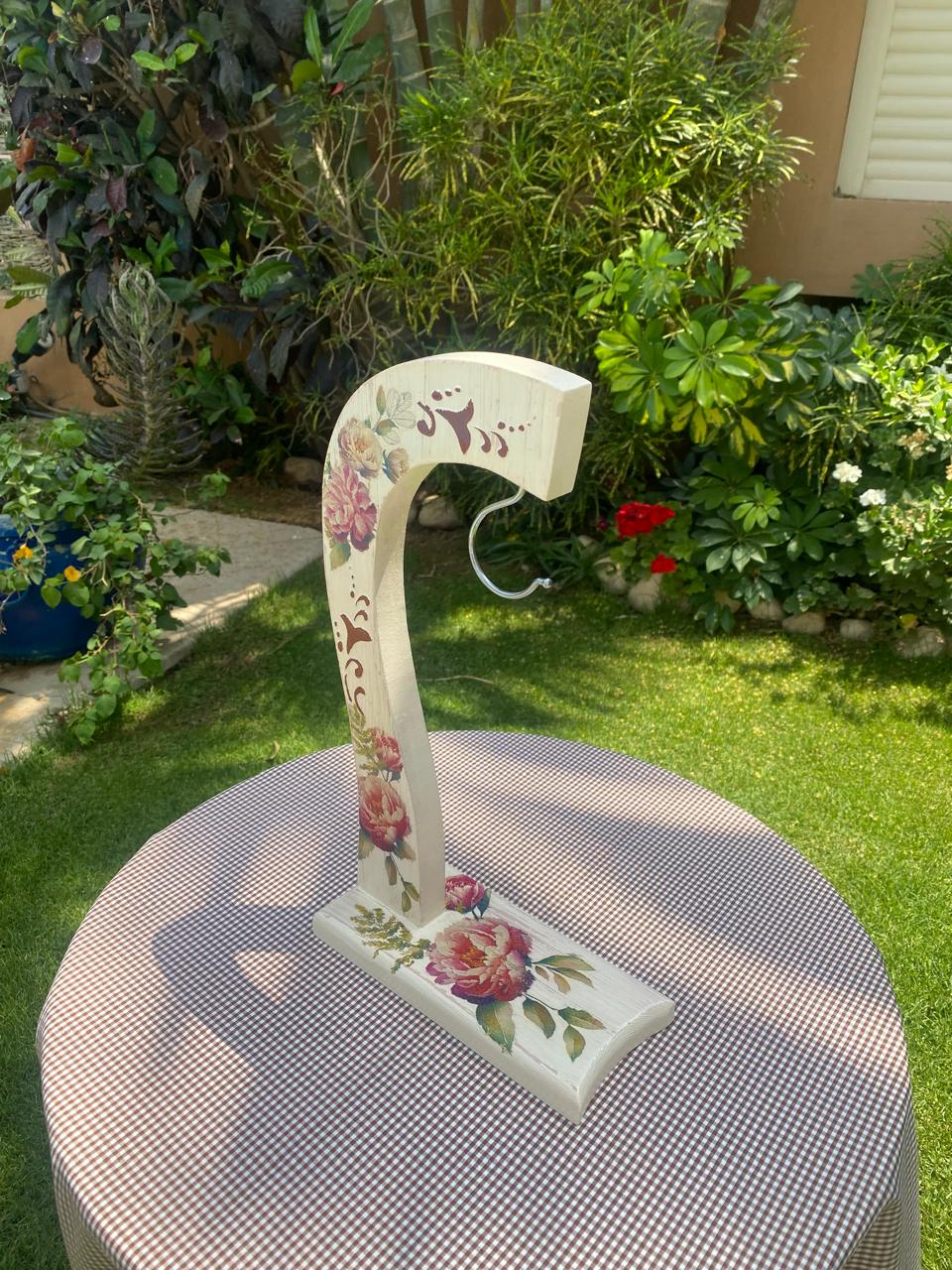 حامل موز بيچ متجرح ورده چميله