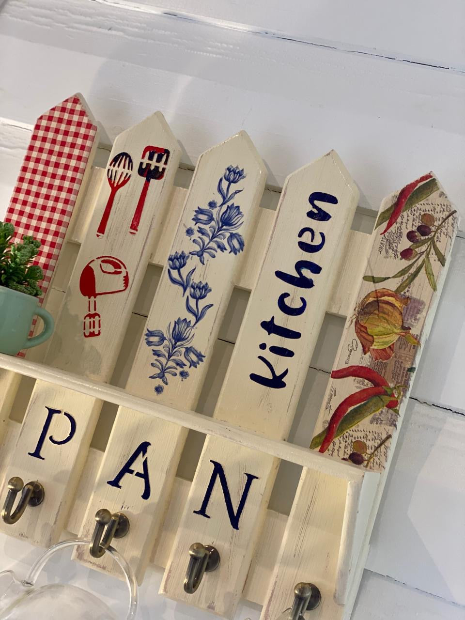 حامل ادوات مطبخ بيچ متجرح كارو احمر وورده اشراق كلمه pan