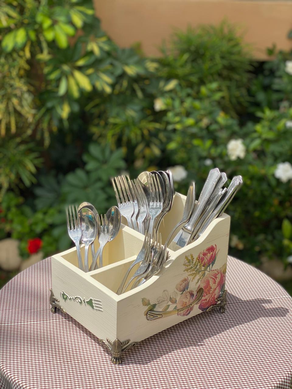 حامل شوك مدرج بيچ ساده ورده چميله