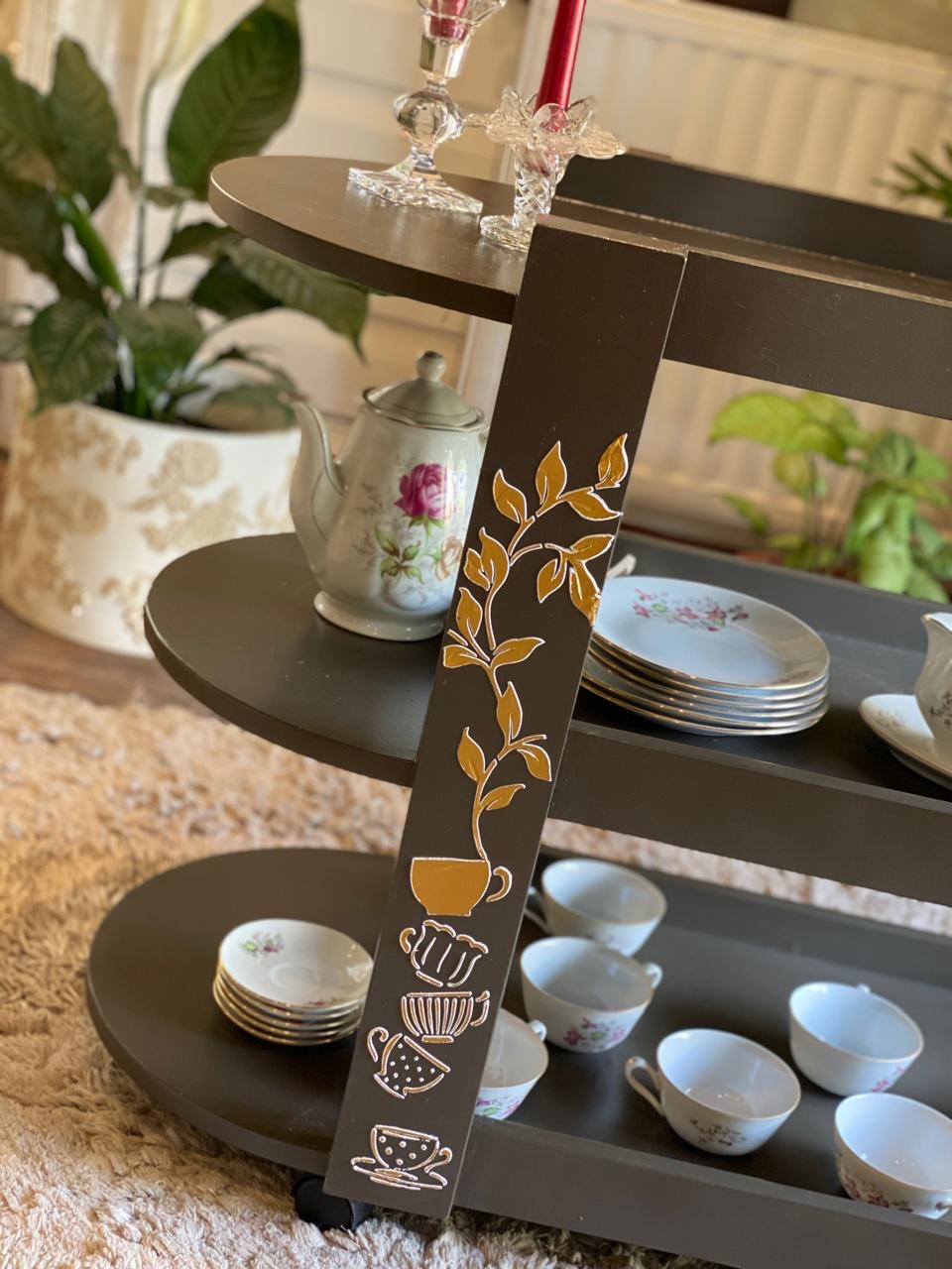 ترابيزه تقديم بني شغل بارز دهبي ٣ أدوار