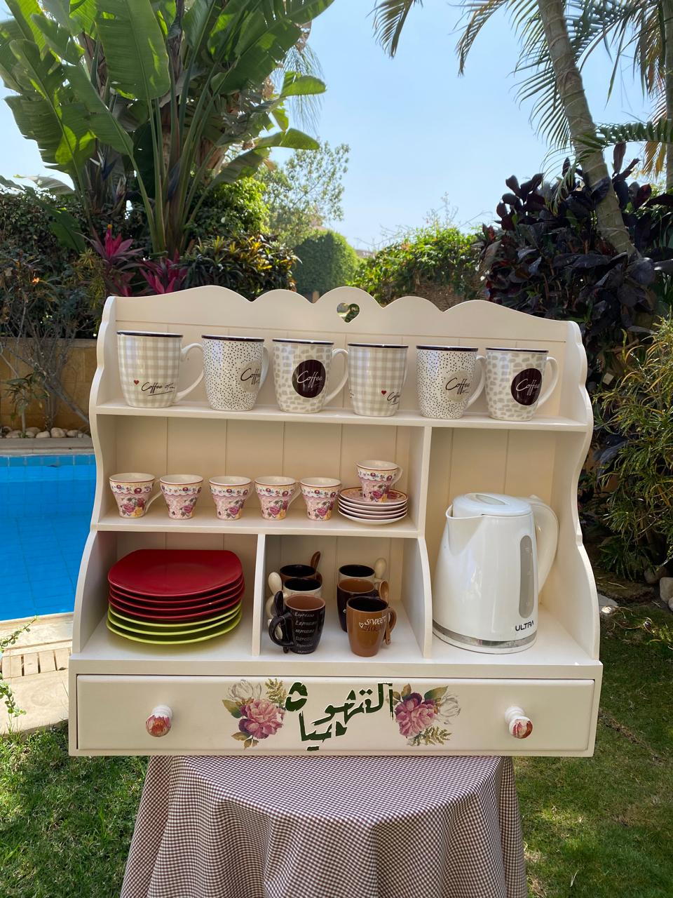 بيت مجات
ممكن يتعلق بيج ساده ورده چميله
كتابه عربي
درج واحد بارز