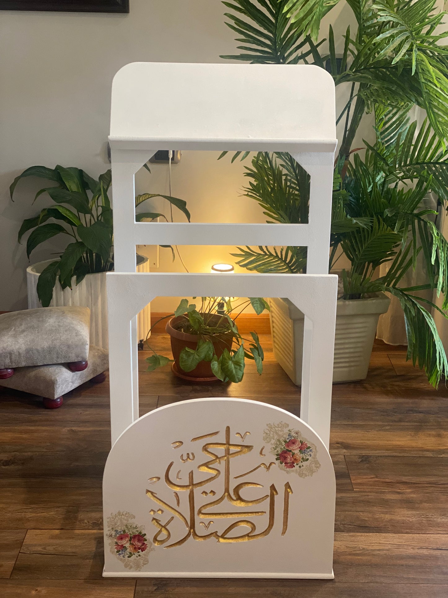 حامل سجاجيد صلاه و مصحف (للقراءه) اوف وايت كلمه حي علي الصلاه بالدهبي ورده كلاسيك