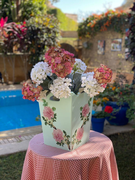 باسكت منت ورده ديما ( الورد الداخلي للتصوير )